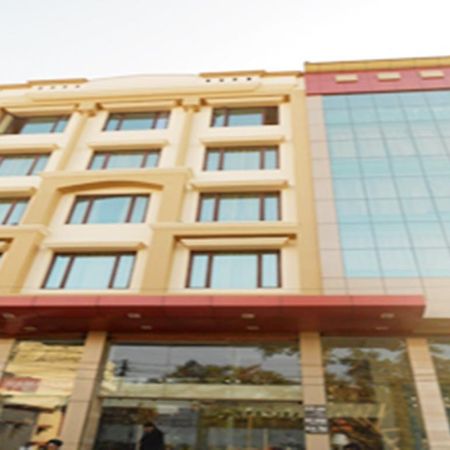 Hotel Crown Palace Allahabad Exterior photo